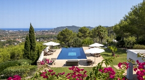 Unique property in top location near to Santa Eulalia with best views