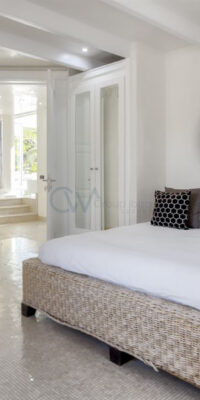 Une villa de luxe à Cala Jondal – L’incarnation même d’un séjour VIP à Ibiza