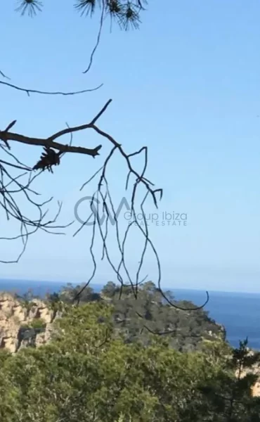 Luxurious modern villa in Cala Salada with panoramic sea views