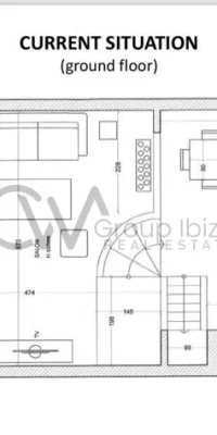Casa adosada de esquina de tres plantas en una ubicación privilegiada – Casa Plana en Illa Plana