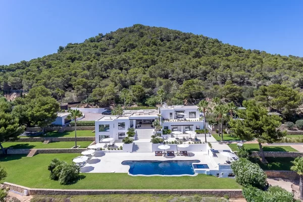 Warum sollten Sie die CW Group mit dem Verkauf Ihrer Immobilie auf Ibiza beauftragen?
