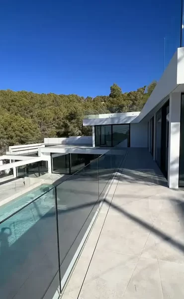 Wonderful 5 Bedroom villa with sea and sunset views