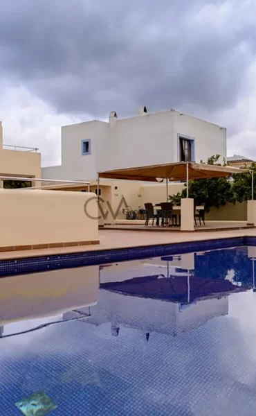 Villa near Santa Gertrudis and close to the Morna school
