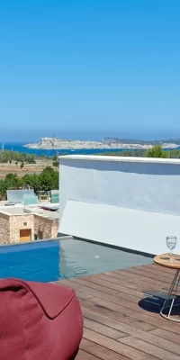 Un prestigioso progetto di lusso con 15 bellissime case a Cala Comte