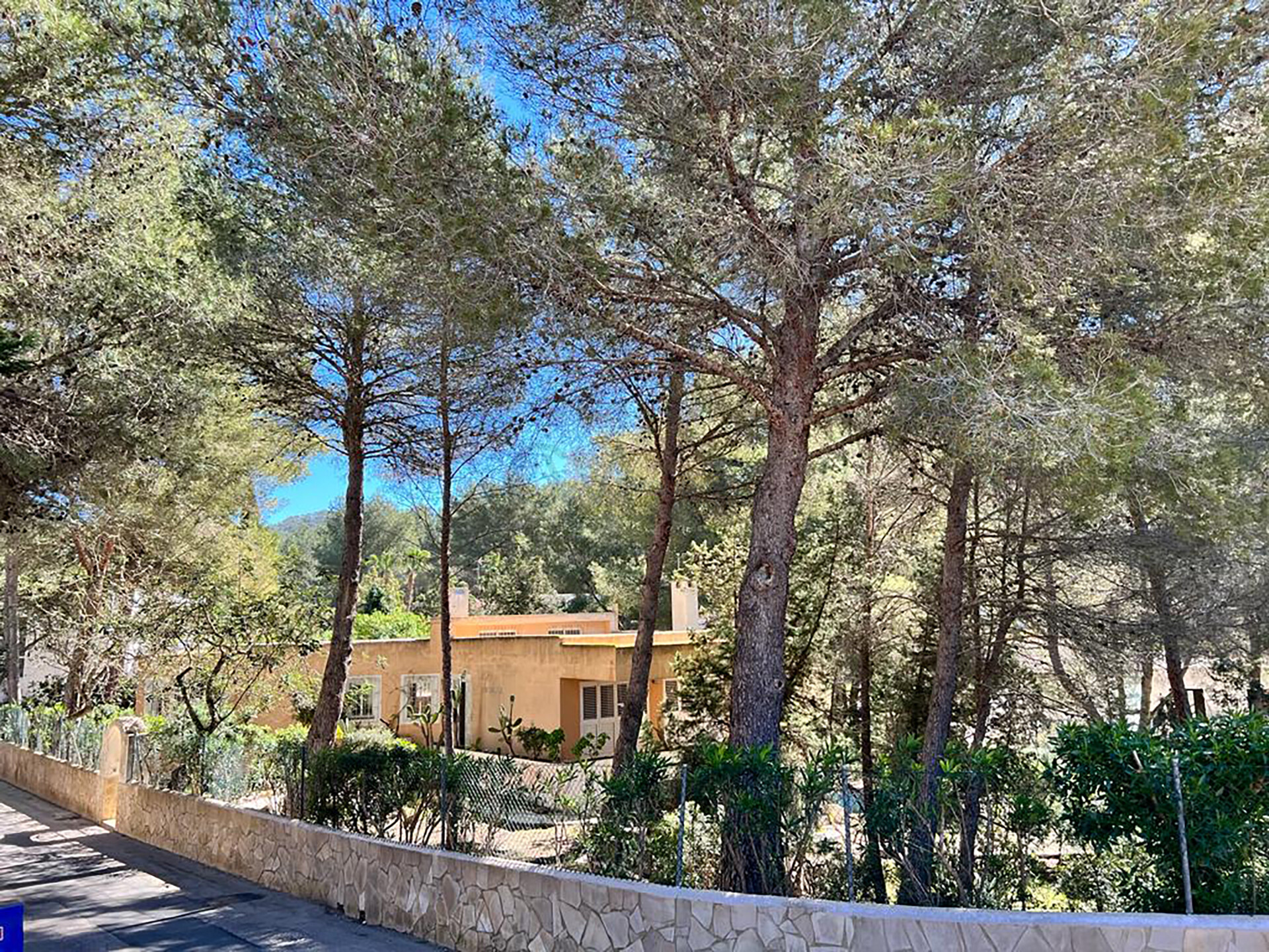 House in the woods of Can Furnet