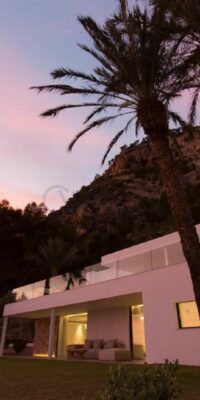 Luxurious villa in Es Cubells with rental license Luxurious villa in Es Cubells with rental license