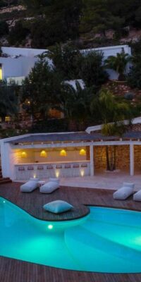 Luxurious villa in Es Cubells with rental license Luxurious villa in Es Cubells with rental license