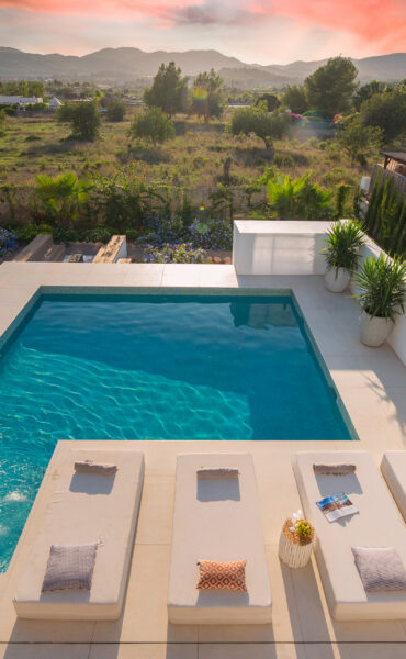 Exquisite Villa in Can Ramon with Luxurious Charm