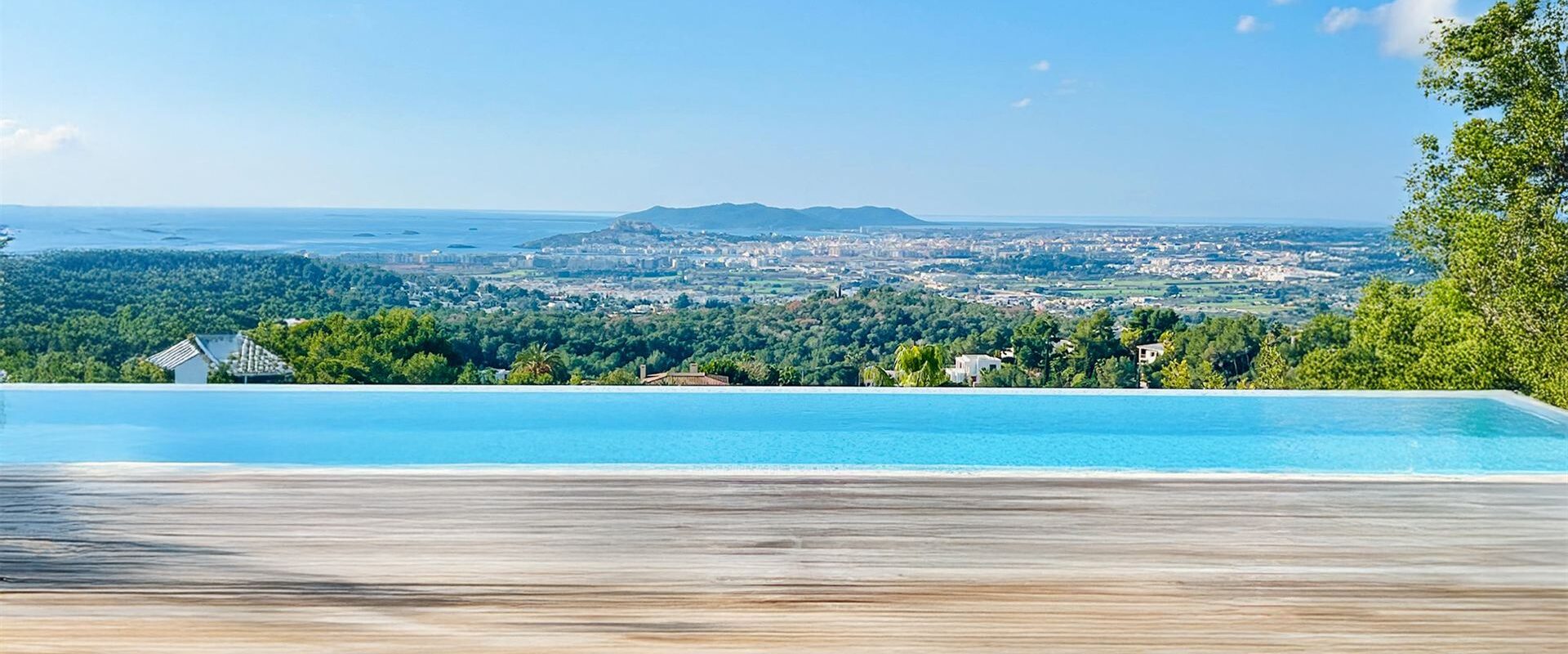 Breathtaking Modern Villa with Panoramic Views