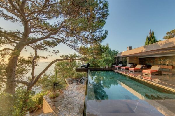 Acheter une Maison à Ibiza : Guide Complet 2025