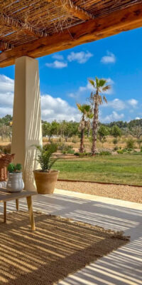 Exquisite New-Build Villa with Guest House