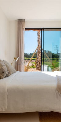 Exquisite New-Build Villa with Guest House