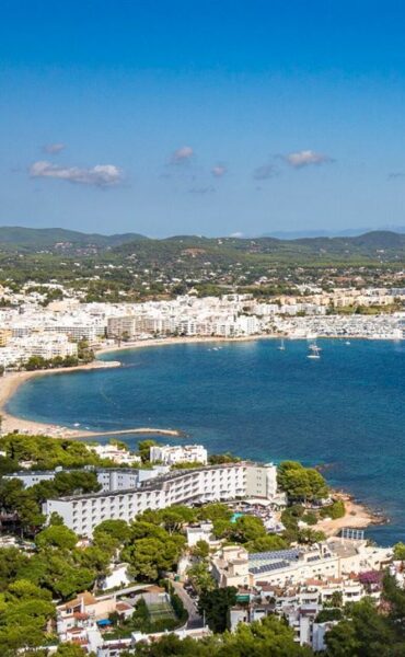 Ultieme gids voor het kopen van luxe villa’s op Ibiza – 2025 vastgoedadvies