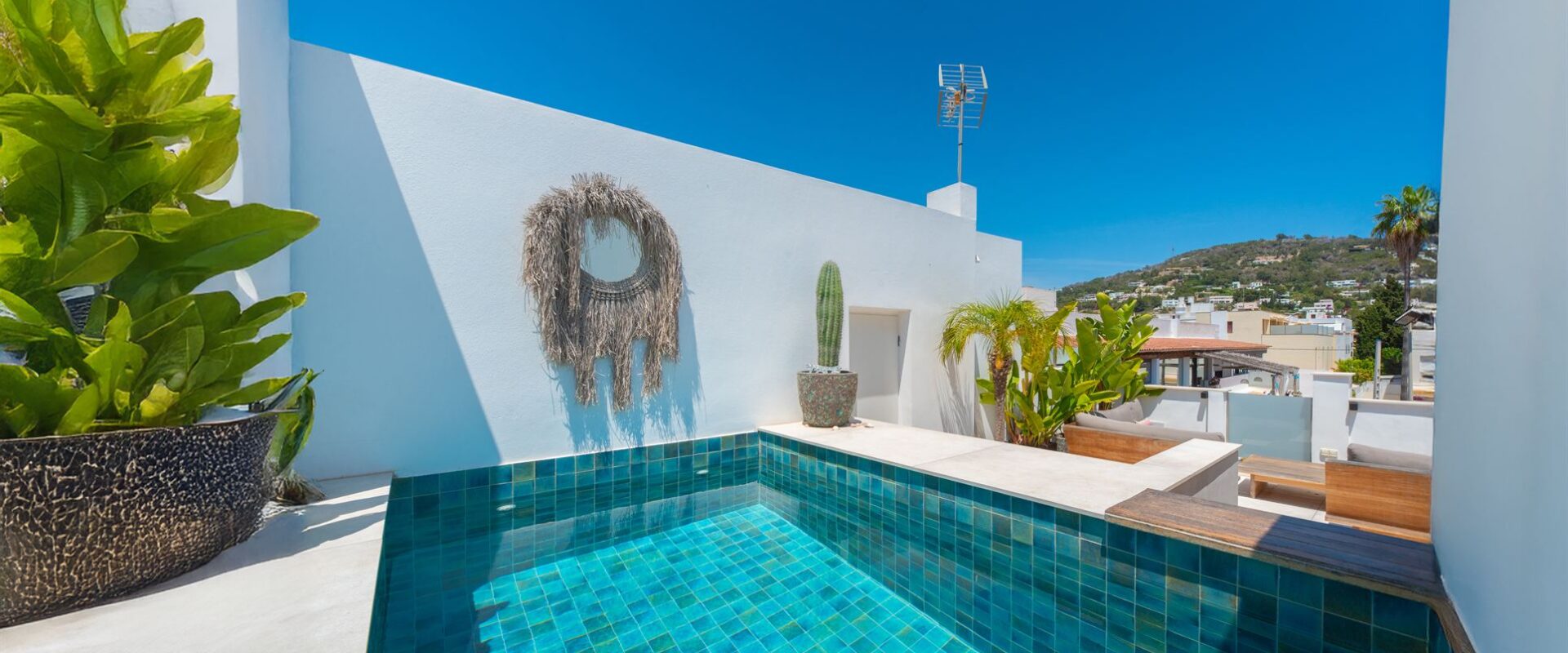 Exclusive 4-Bedroom Penthouse with Private Pool in Jesús
