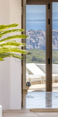 Luxury 5-Bedroom Villa with Sea Views and touristic license in Vista Alegre