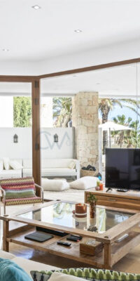 Luxury 5-Bedroom Villa with Sea Views and touristic license in Vista Alegre