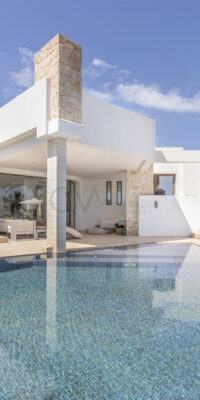 Luxury 5-Bedroom Villa with Sea Views and touristic license in Vista Alegre