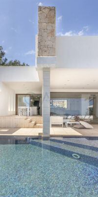 Luxury 5-Bedroom Villa with Sea Views and touristic license in Vista Alegre