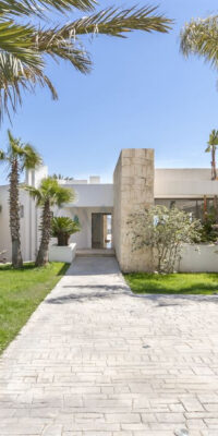 Luxury 5-Bedroom Villa with Sea Views and touristic license in Vista Alegre