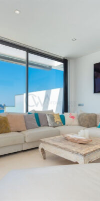 Townhouse in Cala Carbo with Infinity Pool and Es Vedrà Views