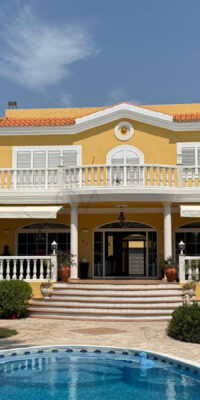 Beautiful villa with sea views near San Carlos
