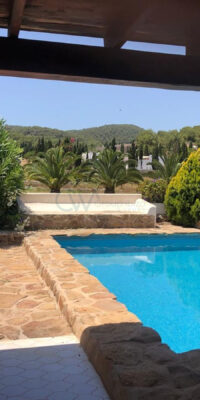 Elegant townhouse with private pool in Roca Llisa