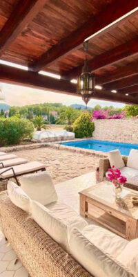 Elegant townhouse with private pool in Roca Llisa