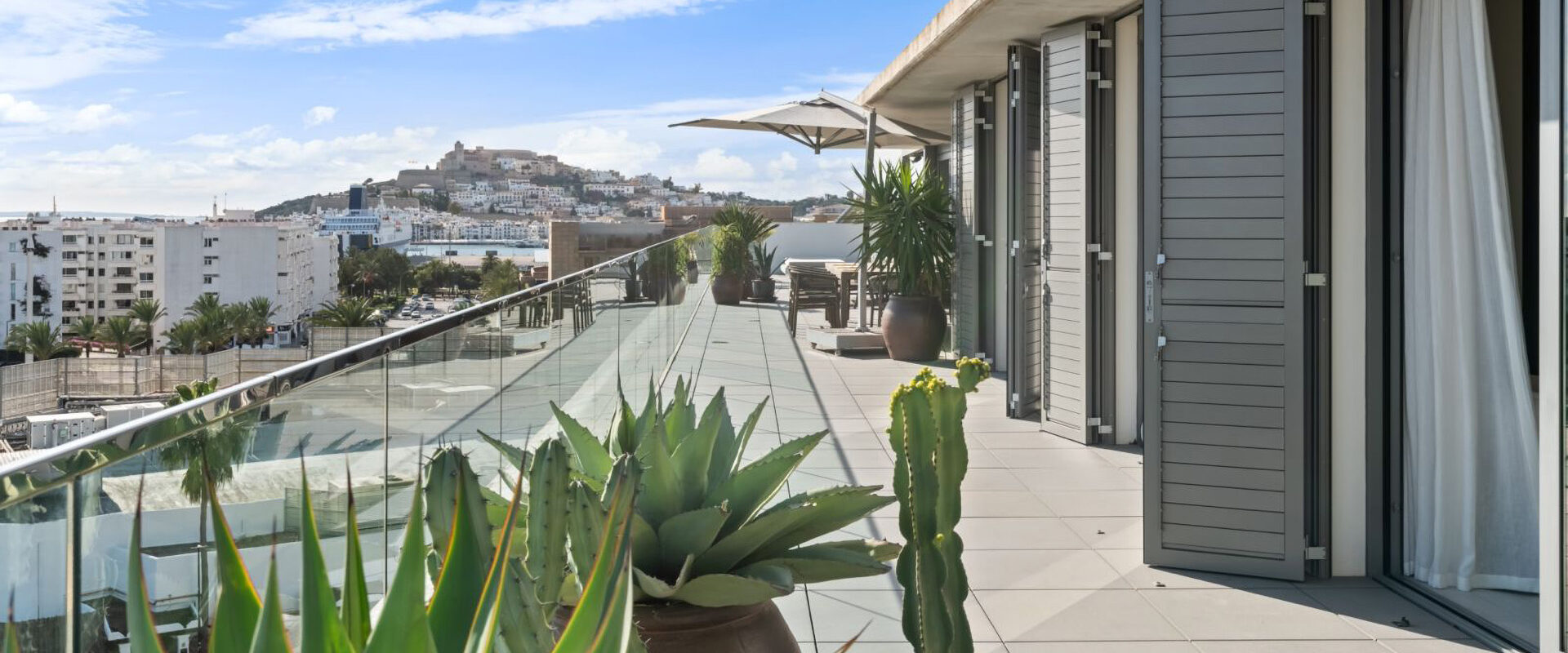 Exclusive Marina Botafoch Penthouse with Panoramic Sea Views