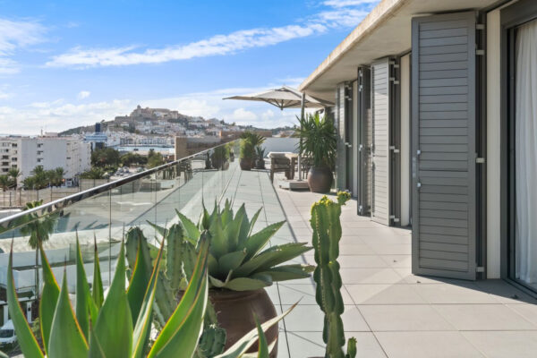 Exclusive Marina Botafoch Penthouse with Panoramic Sea Views