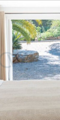 Elegante villa entre Cala Jondal y Porroig Elegante villa entre Cala Jondal y Porroig