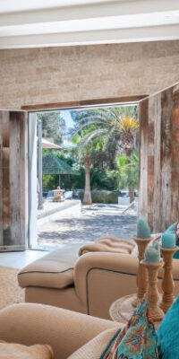 Elegante villa entre Cala Jondal y Porroig Elegante villa entre Cala Jondal y Porroig