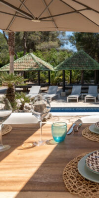 Elegante villa entre Cala Jondal y Porroig Elegante villa entre Cala Jondal y Porroig