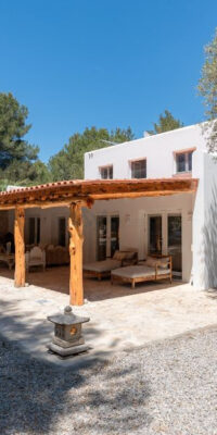 Elegante villa entre Cala Jondal y Porroig Elegante villa entre Cala Jondal y Porroig