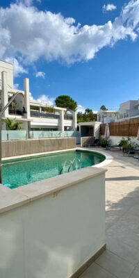 Apartamento en planta baja con oasis de jardín privado Apartamento en planta baja con oasis de jardín privado
