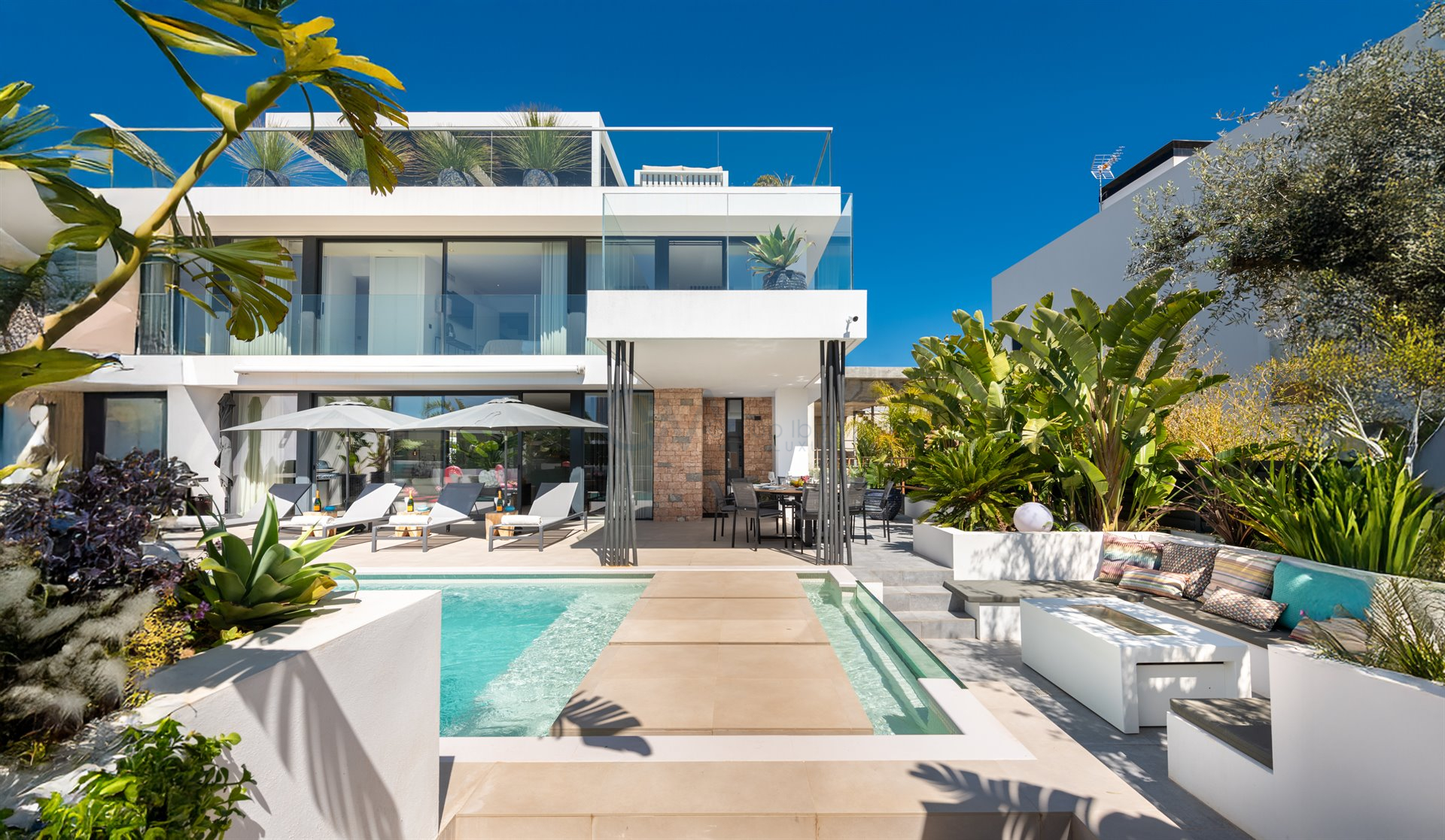 Luxury Villa for Sale in Ses Torres With Gym and Club