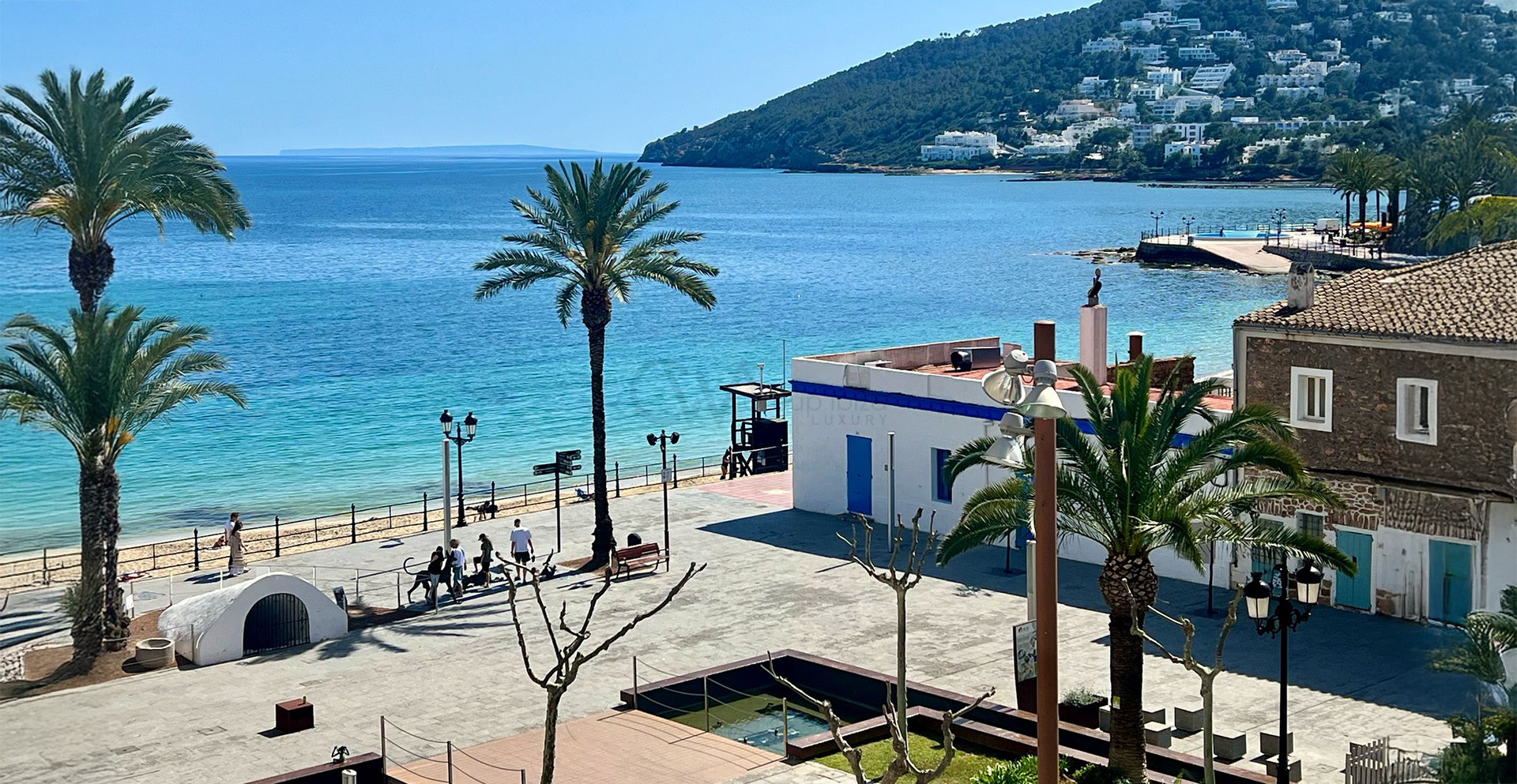 Seafront Apartment in a Prime Location in Santa Eulalia