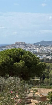 Prachtige gerenoveerde villa met panoramisch uitzicht op zee