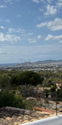Prachtige gerenoveerde villa met panoramisch uitzicht op zee