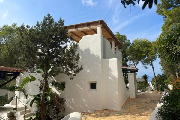Cala Vadella Townhouse with stunning views for sale