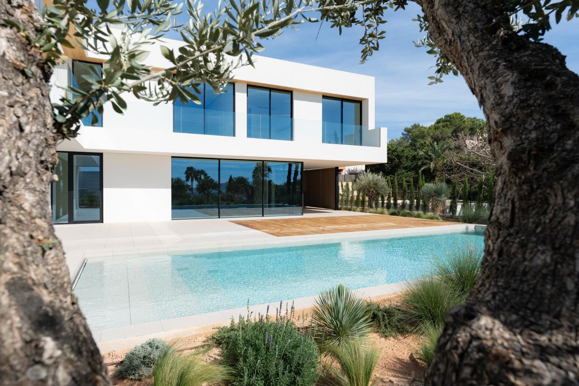 Modern 6-Bedroom Villa in Can Pep Simó with Sea Views