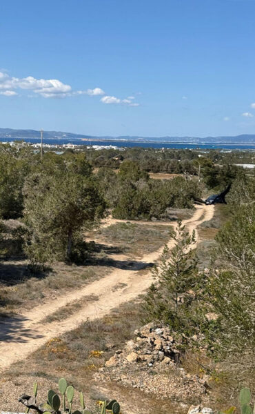 Rustic Plot with Existing Building in Porto Salé