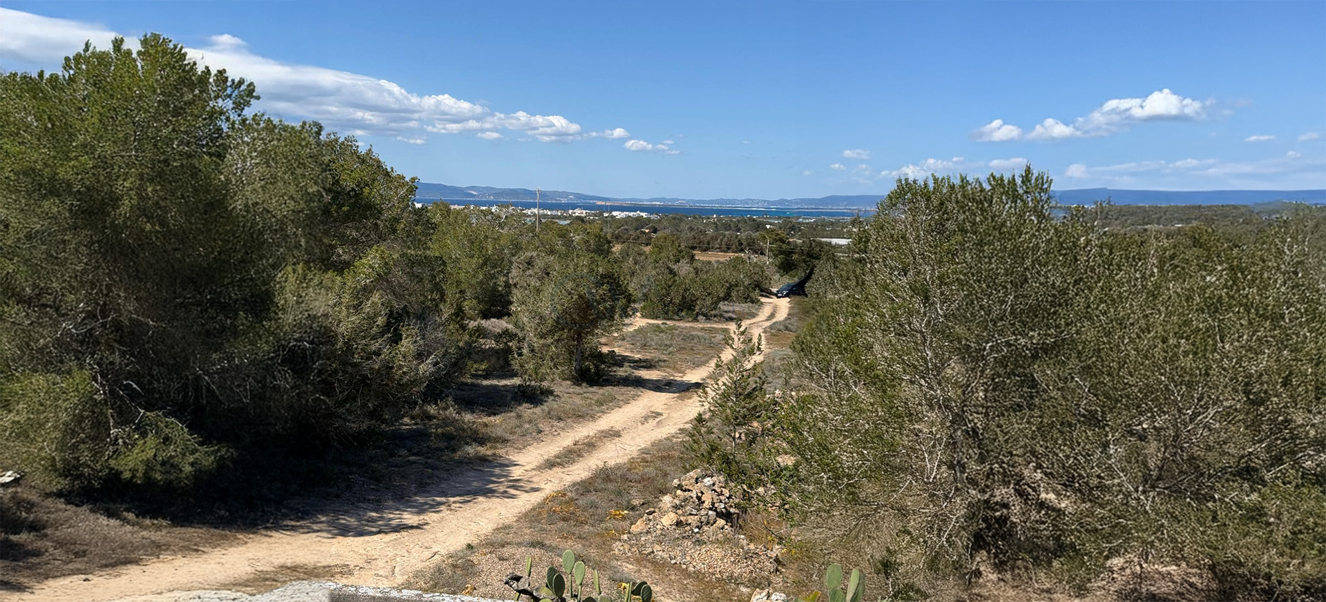 Rustic Plot with Existing Building in Porto Salé