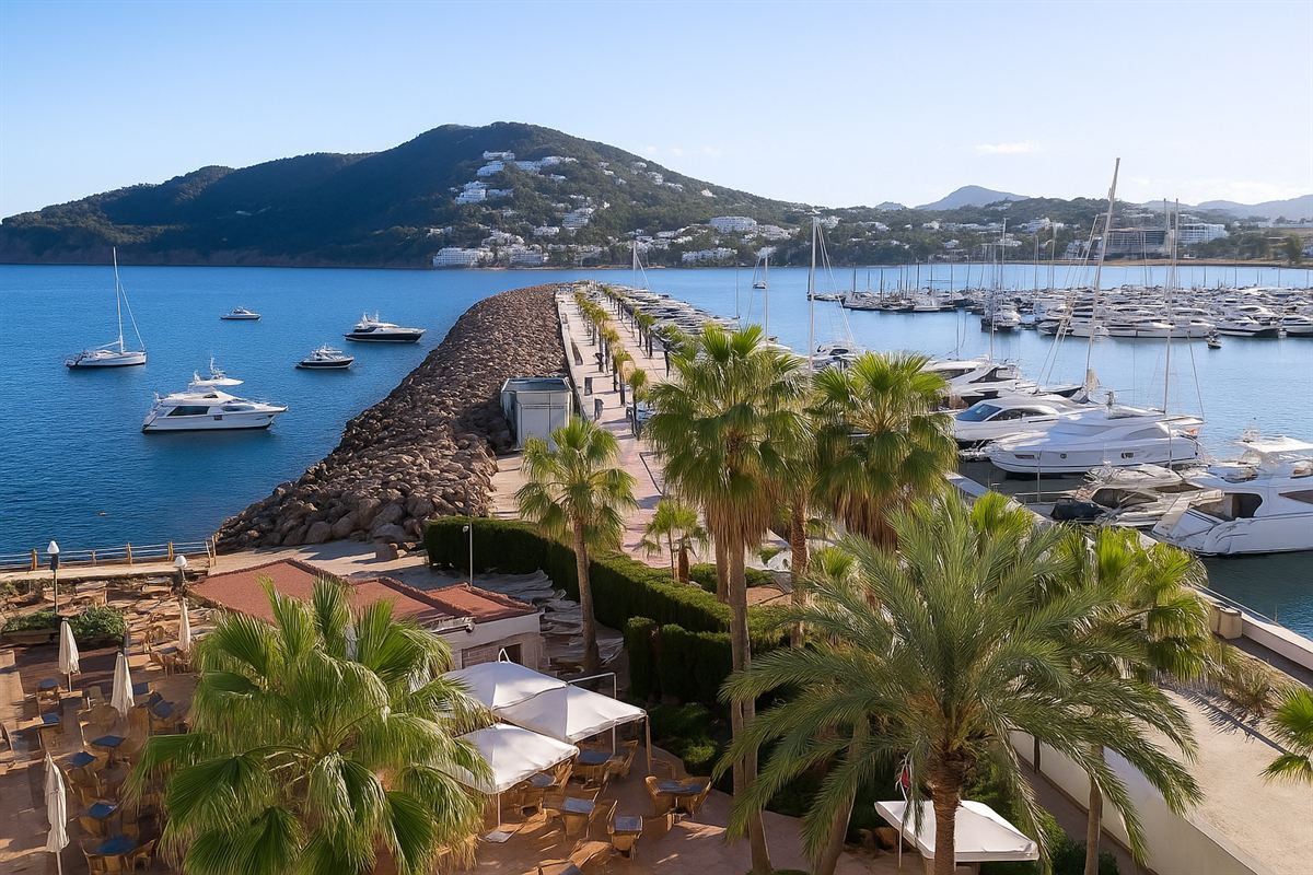 Santa Eulalia Strand Harper - CW Real Estate Ibiza