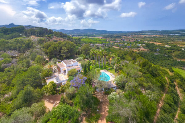 Spectacular finca property with guest house
