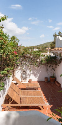 Charming Finca with Private Garden and Pool in Cap Martinet Charming Finca with Private Garden and Pool in Cap Martinet