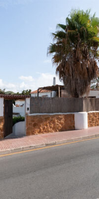 Charming Finca with Private Garden and Pool in Cap Martinet Charming Finca with Private Garden and Pool in Cap Martinet
