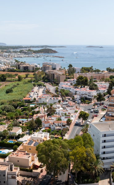 Charming Finca with Private Garden and Pool in Cap Martinet