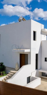 4 Bedroom Villa Near Jesús and Talamanca 4 Bedroom Villa Near Jesús and Talamanca