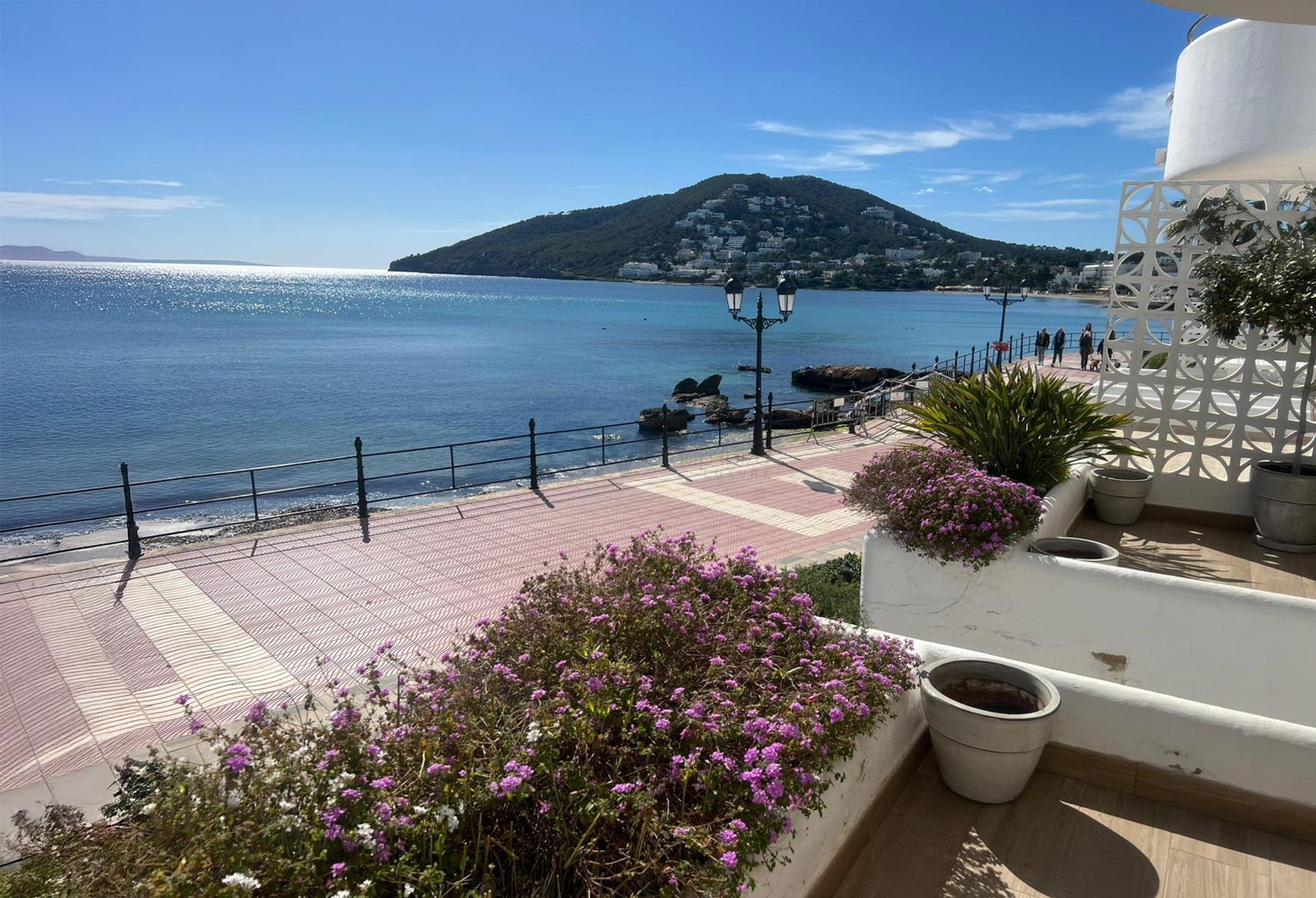 Seafront Apartment in Santa Eulalia