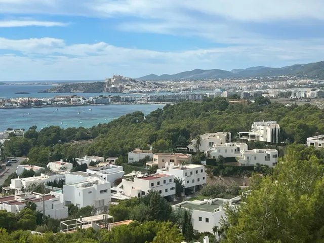 Cap Martinet und Santa Gertrudis: Das Beste aus zwei Welten
